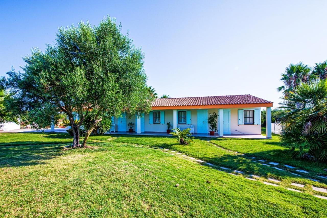 Agriturismo Is Cortillaris Càbras المظهر الخارجي الصورة